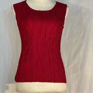 Rafael Wine Accordion Top Sleeveless Fitted with Stretch S👍